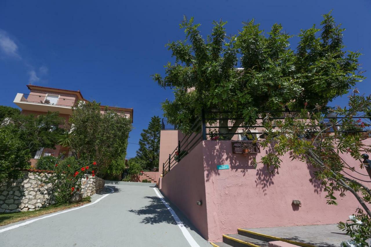 Pelagos Apartments Skala  Екстериор снимка